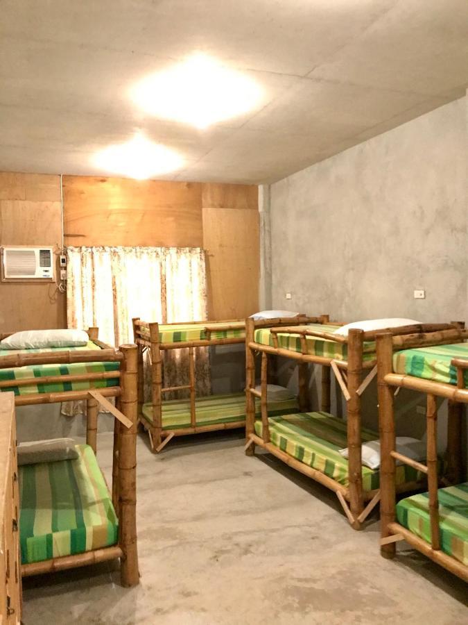 Sharky Hostel Oslob Eksteriør billede