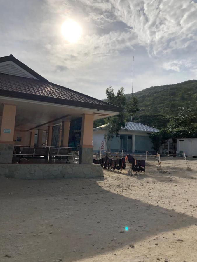 Sharky Hostel Oslob Eksteriør billede