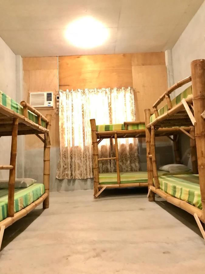 Sharky Hostel Oslob Eksteriør billede